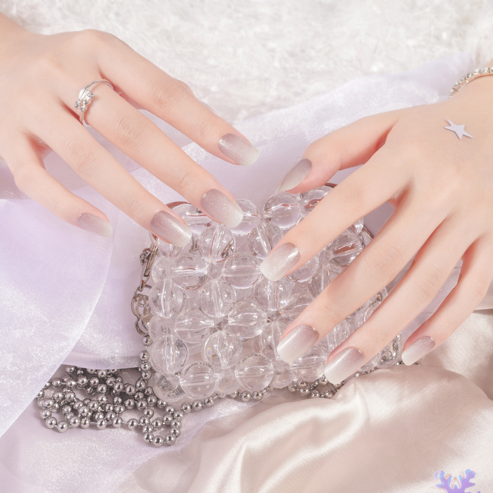 Grey and White Ombre Giltter Gel Nail Strips, UV gel nail lamp required | Marshmallow ombre | Danni & Toni