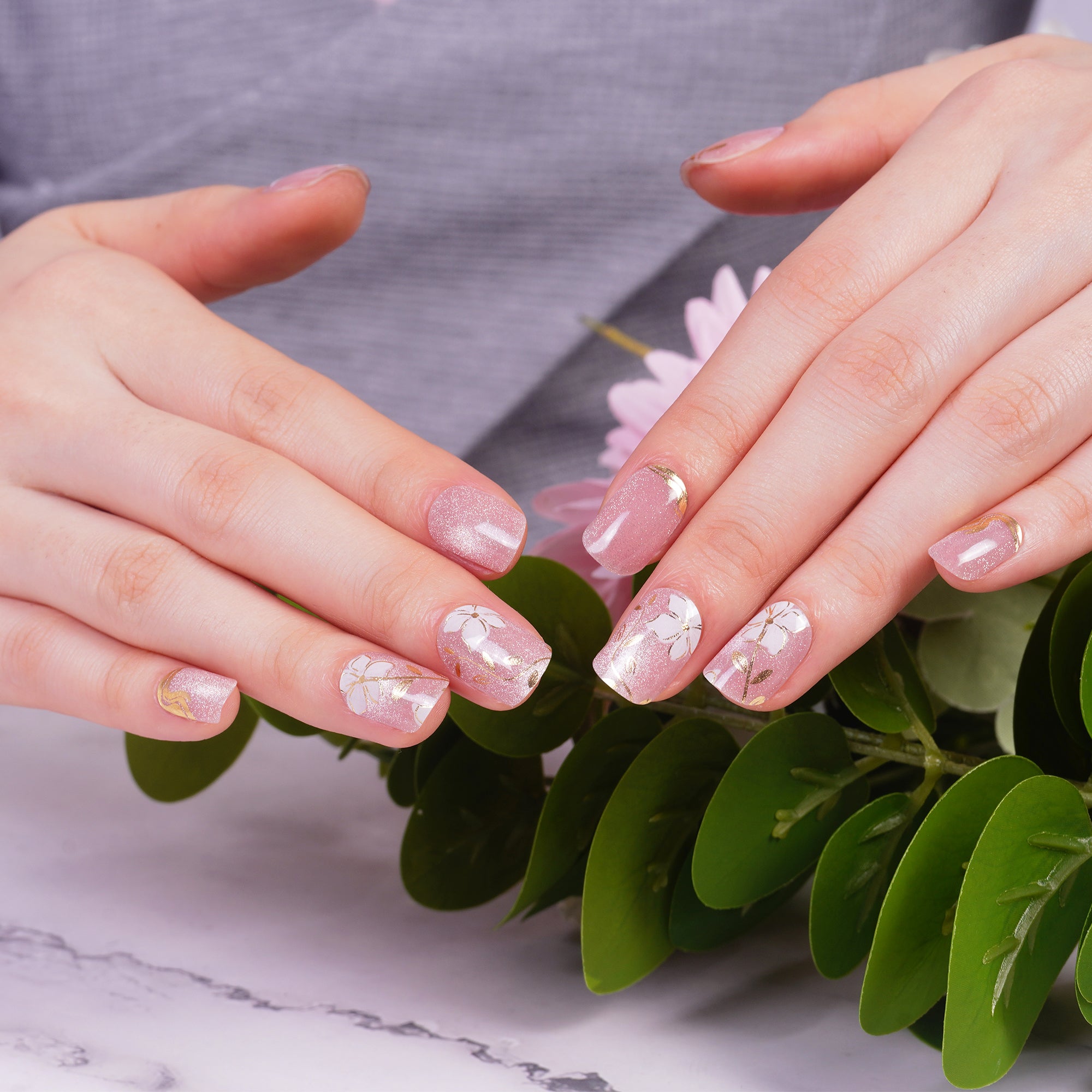 Romantic Floral Pink Gel Nail Strips with Soft Elegant Shine | Floral Grace-2894