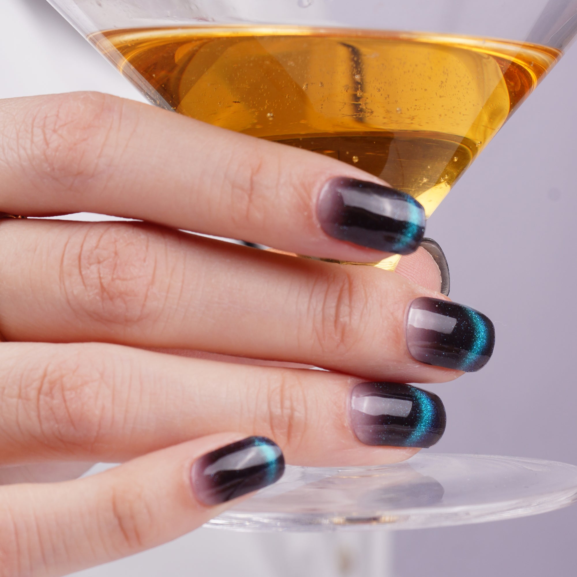 Black & Blue Glitter Cat-Eye Gel Nail Strips | Onyx Glimmer - 2683