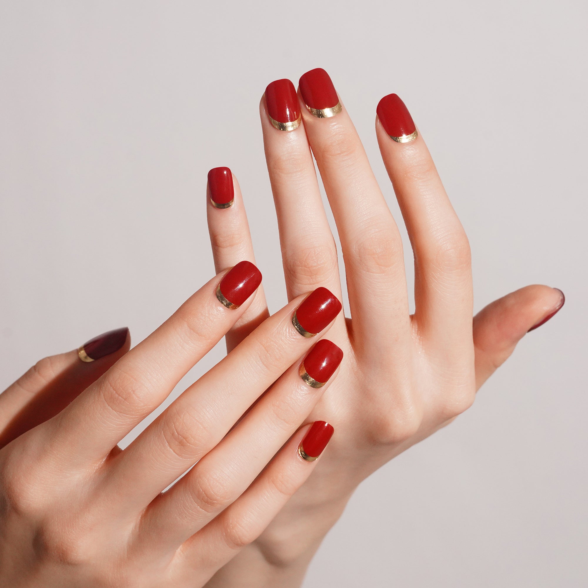 Luxurious Red-Brown & Gold Gel Nail Strips | Gilded Velvet-2836