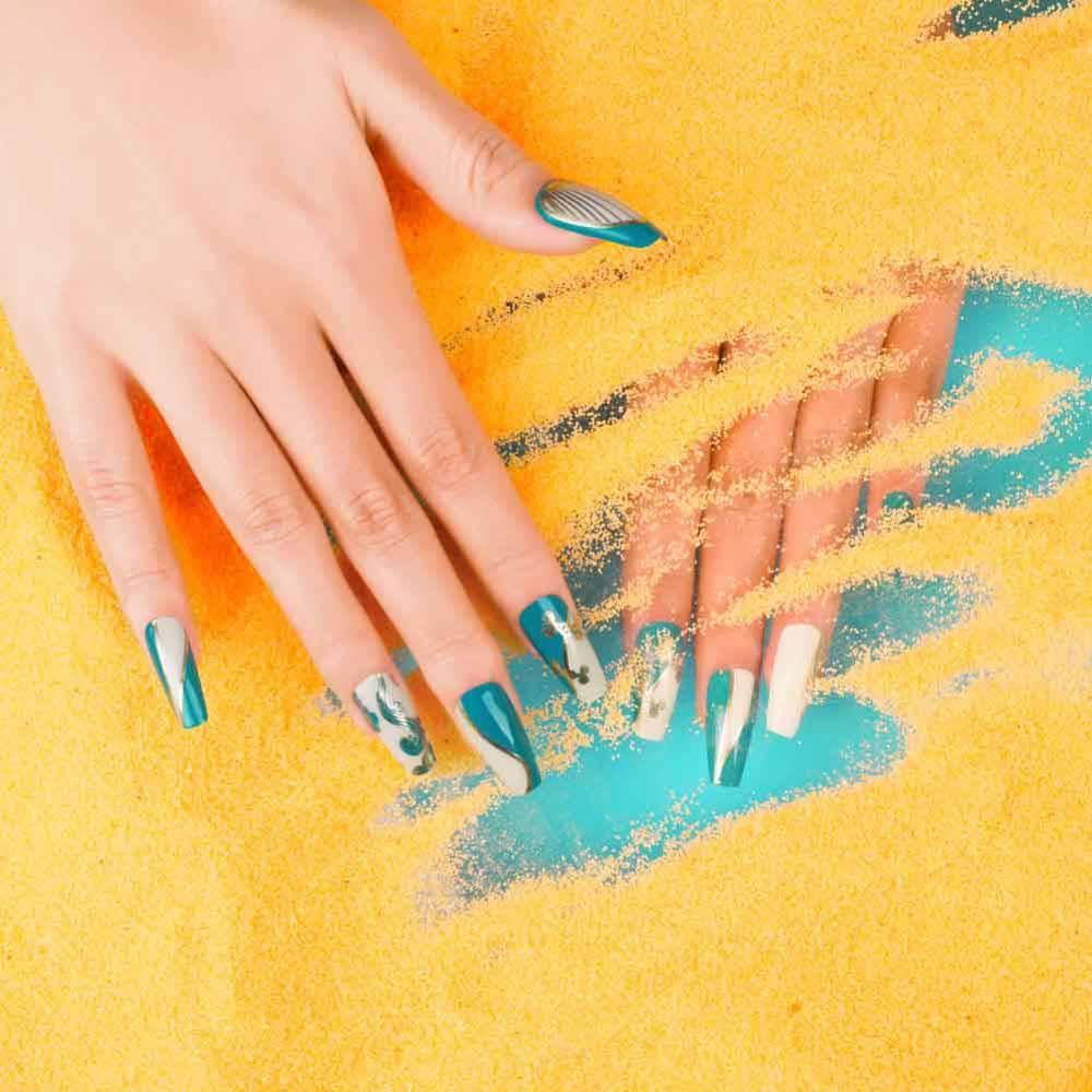 Chinese Cheongsam-inspired, QiPao Gel Nail Strips | Cheongsam | Danni & Toni