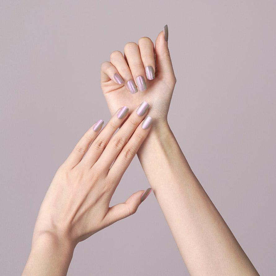 Sliver Cat Eye & Purple Glaze Chrome Powder Gel Nail Strips | Flickering | Danni & Toni