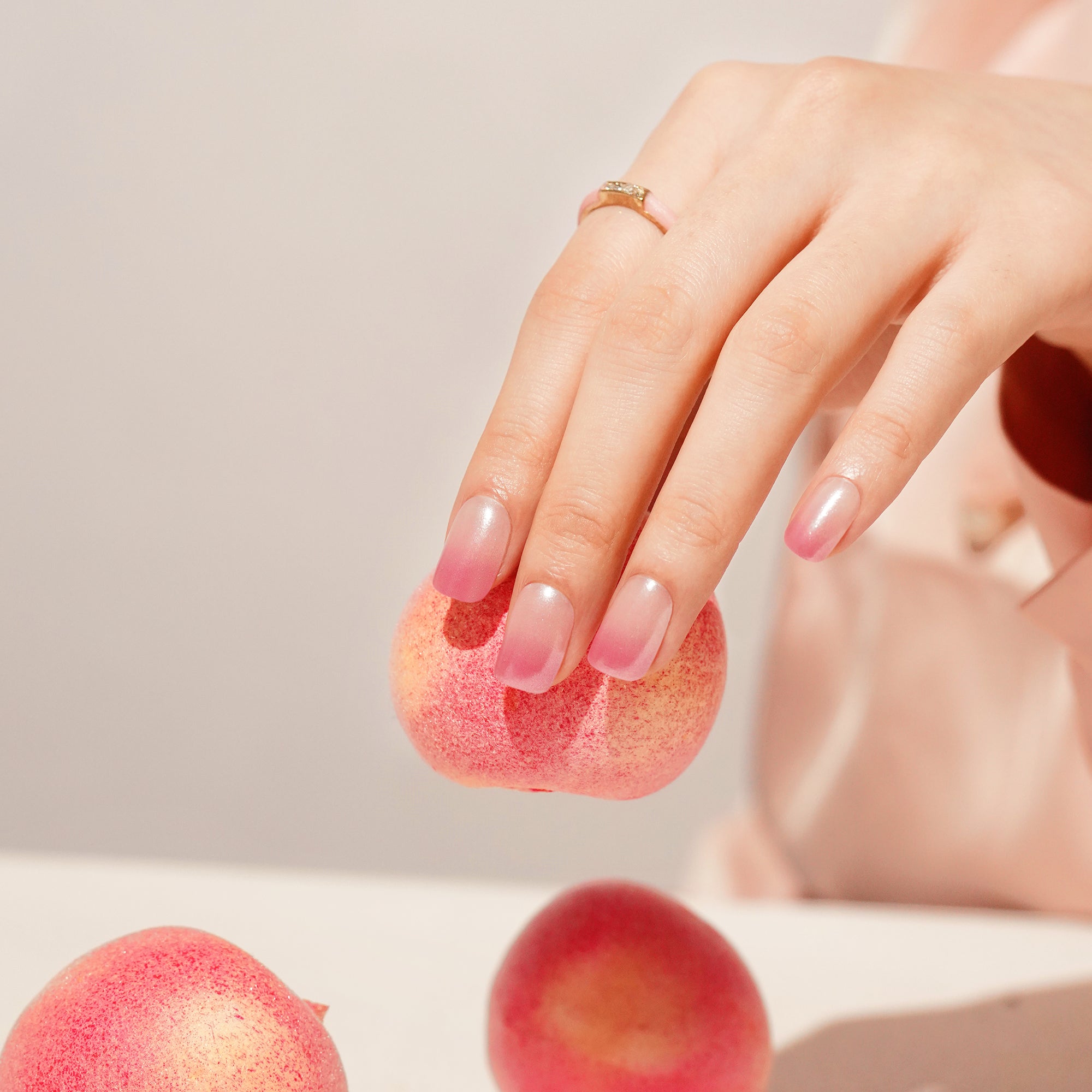 Soft Neutral Mauve Gel Nail Strips with a Clean, Minimal Glow | Mauve Breath-2859