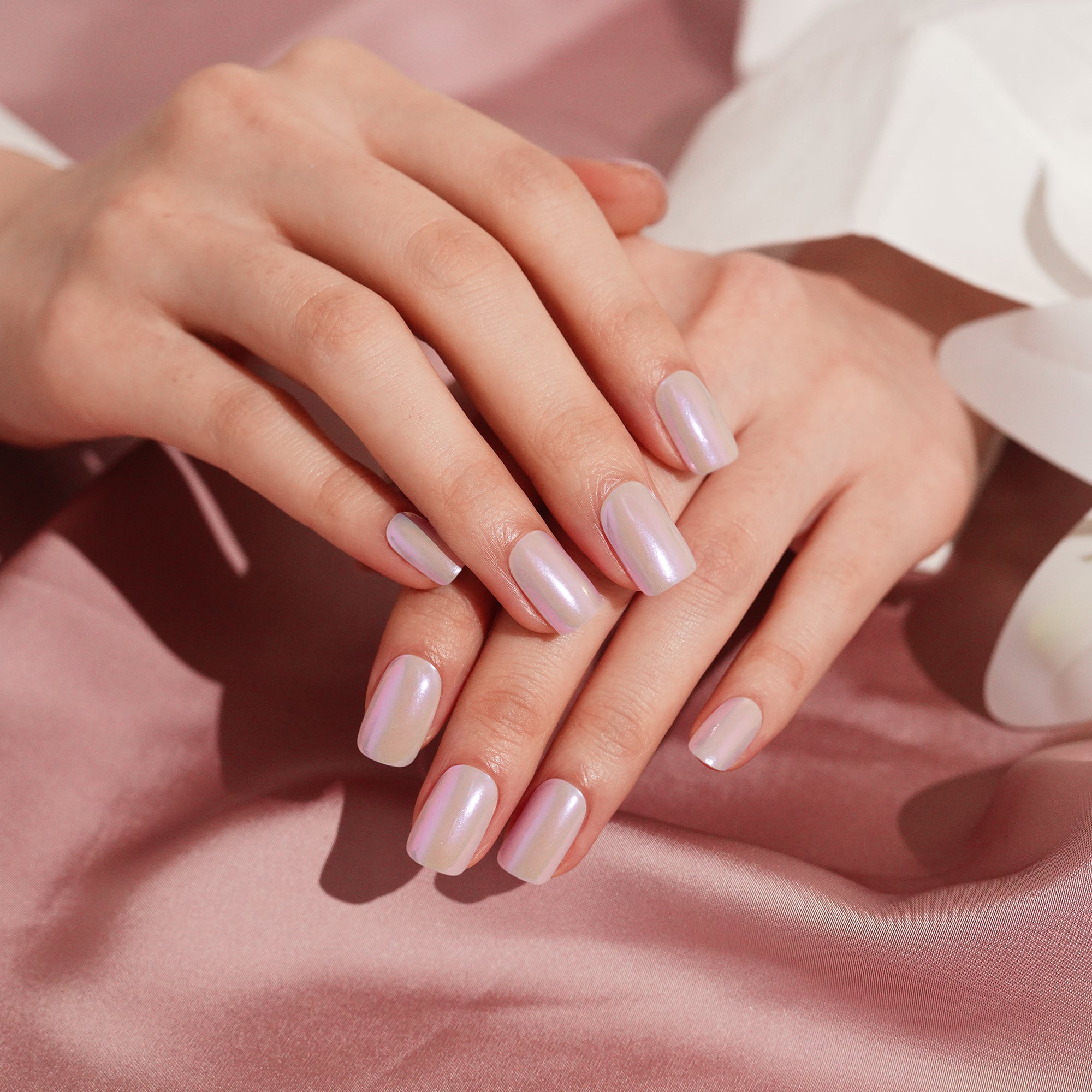 Shimmering Aurora-Inspired Gel Nail Wraps for a Radiant Glow | Aurora Glow-2864