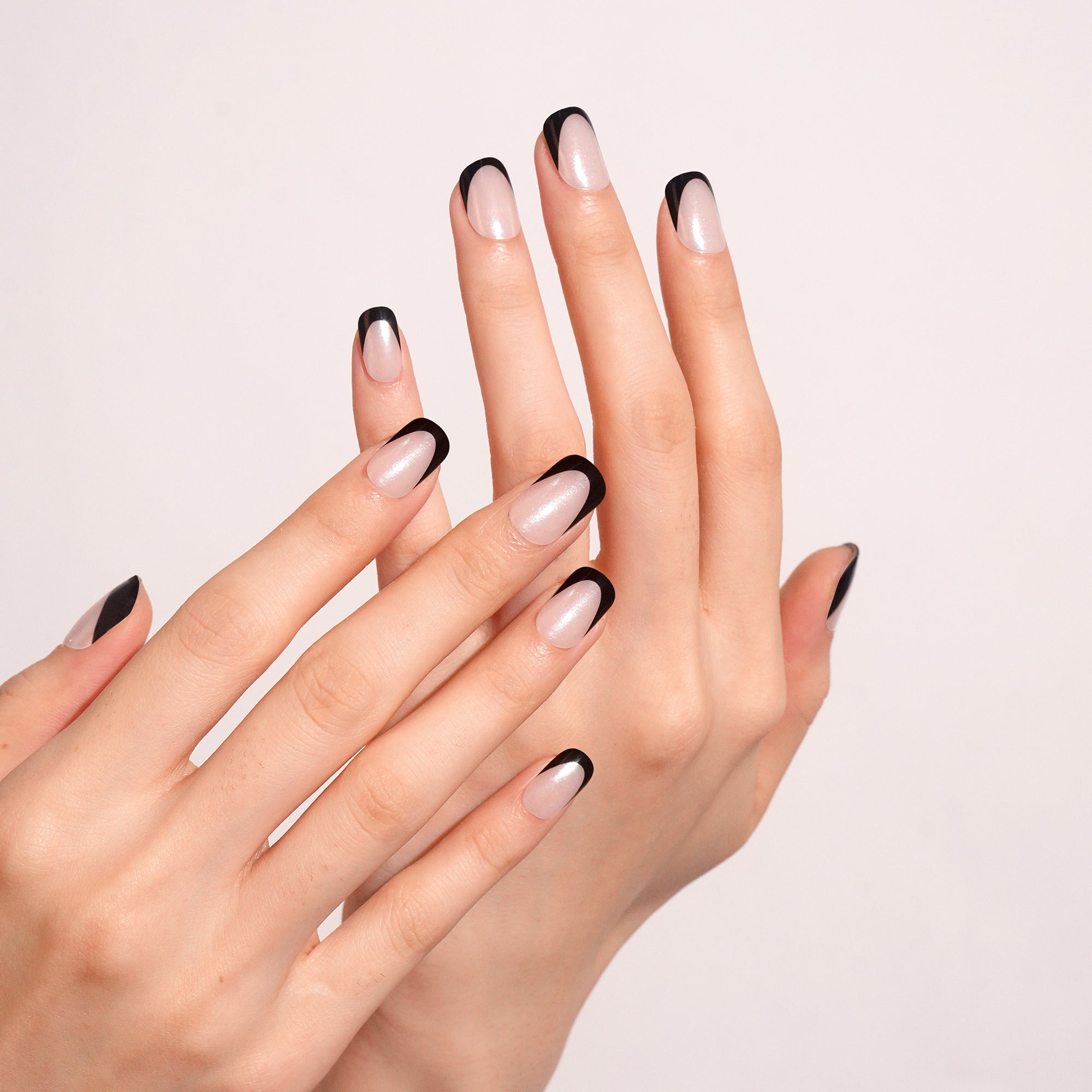 Glossy Black Gel Nail Strips with a Touch of Timeless Glamour | Luxe Noir-2824