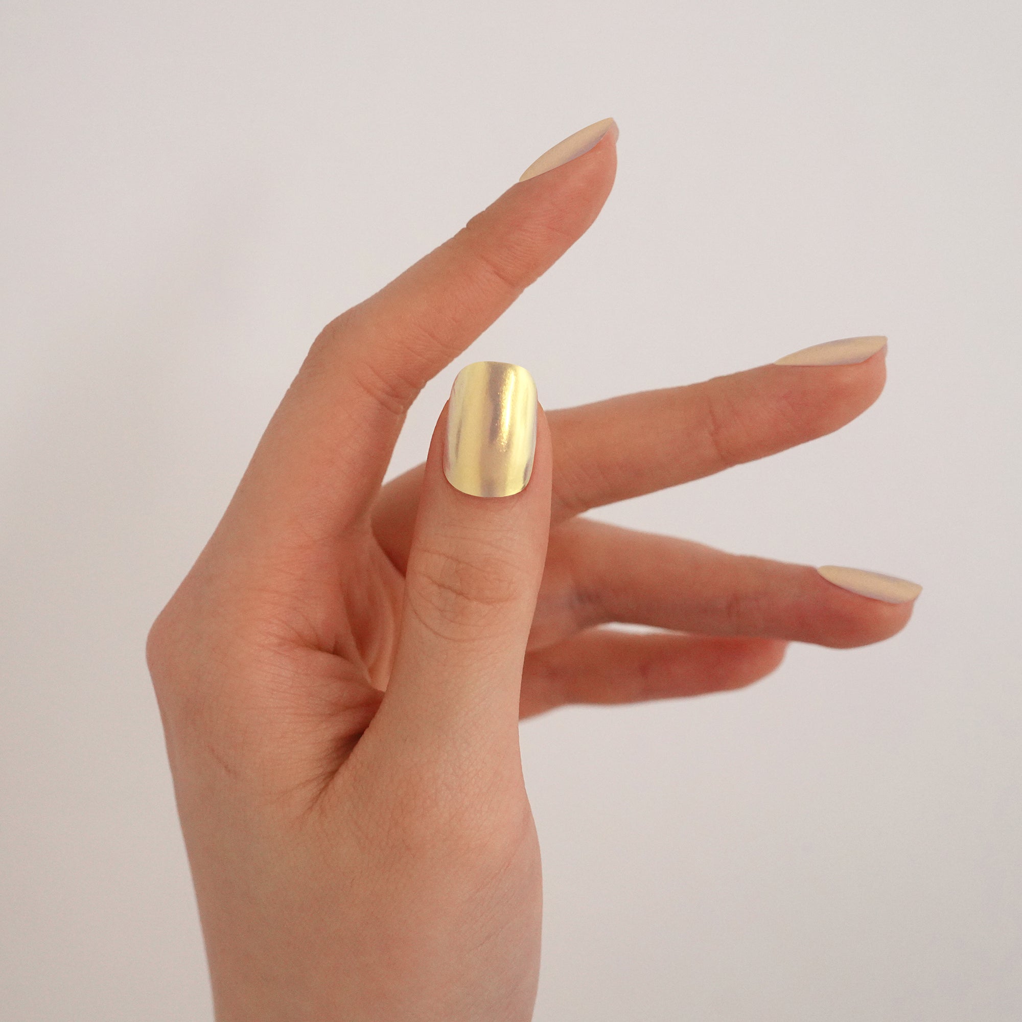 A Luxurious Gel Nail Design with Soft Golden Radiance | Gilded Aura-2867