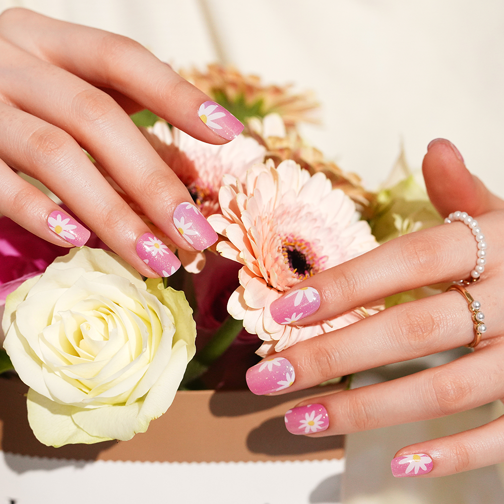 Pearly Iridescent Gel Nail Strips with a Fresh, Floral Touch | Aurora Bloom-2866