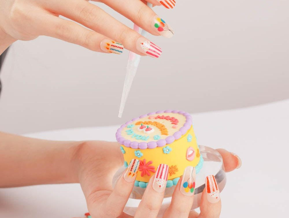 8 Fun Ideas & Tips for Having Gel Nail Parties with Friends or Family