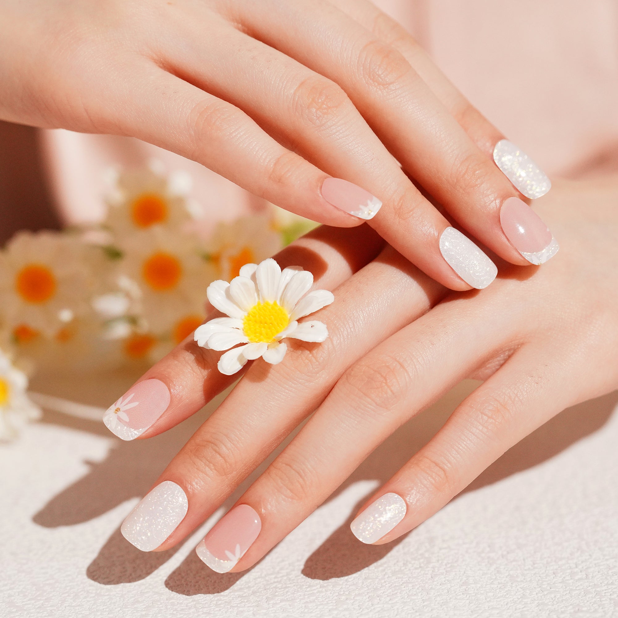 Feminine Flower Swirl Gel Nail Strips with a Light, Elegant Finish | Floral Swirl-2860