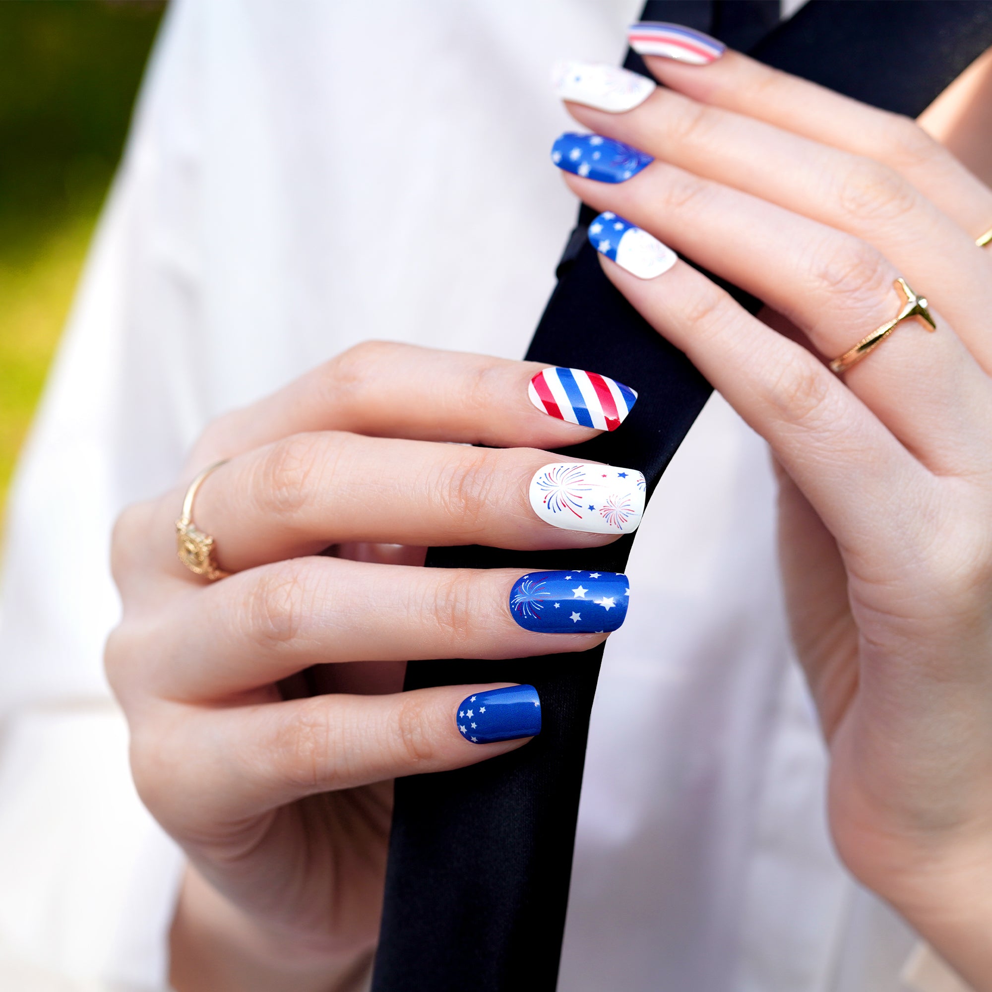 Celebration-Inspired Gel Nail Strips for Summer Festivities | Patriotic Sparkle - 2910