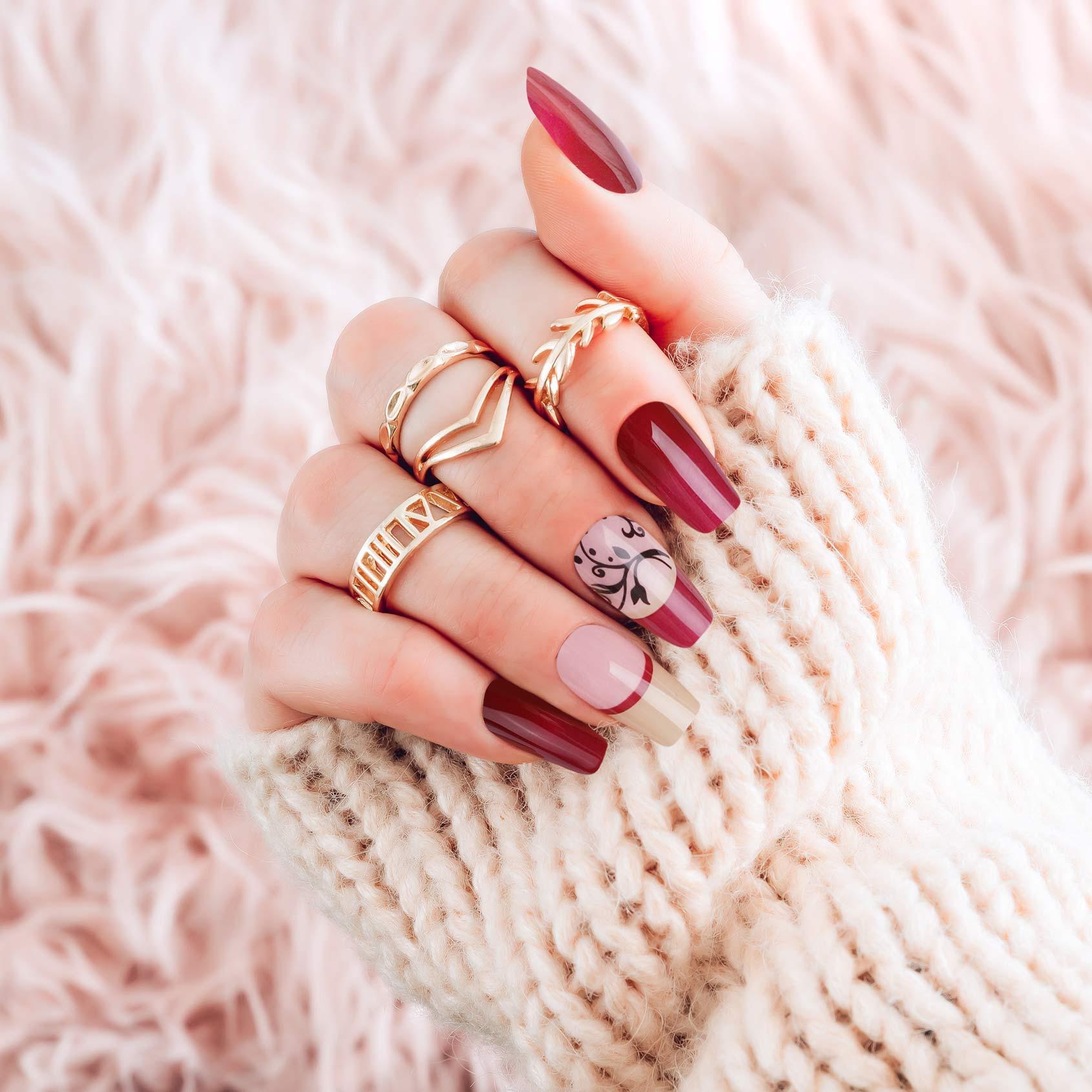 70 Photos of the Most Beautiful Burgundy Nails Designs in 2023