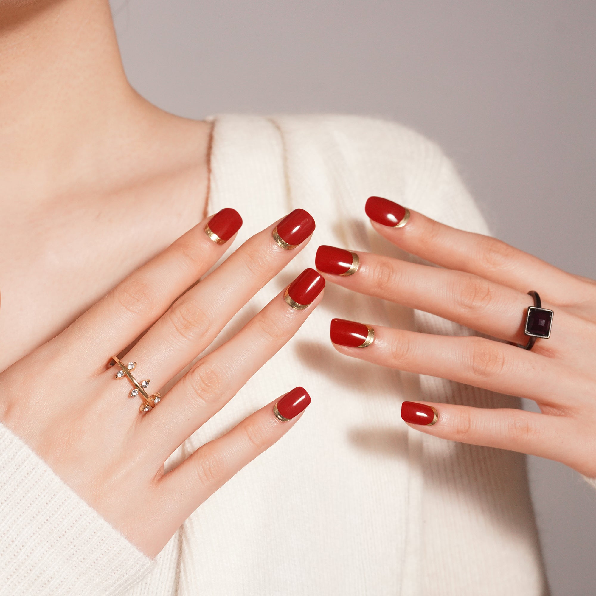 Luxurious Red-Brown & Gold Gel Nail Strips | Gilded Velvet-2836