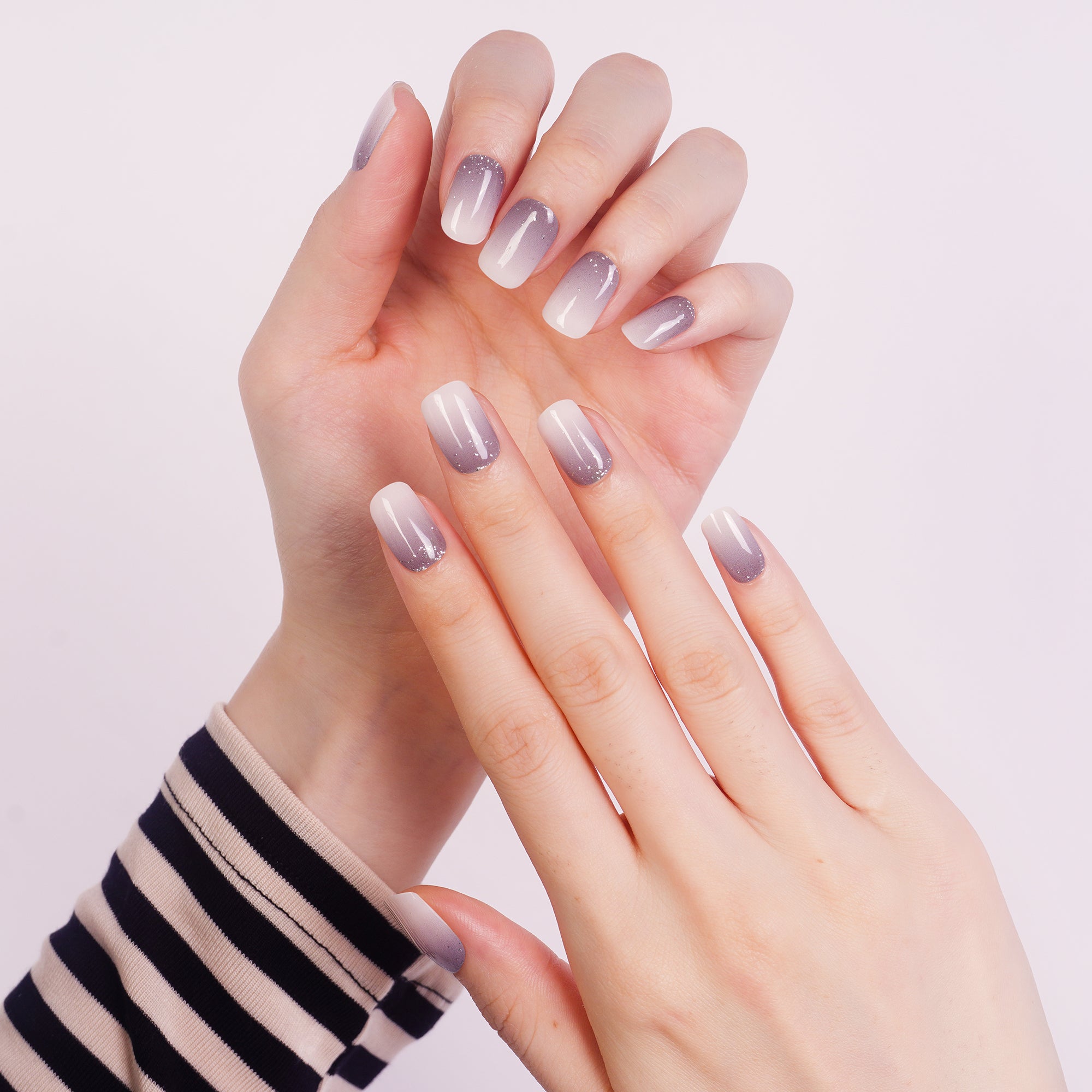 Soft Gray Elegance Gel Nail Strips for a Modern, Minimal Look | Ash Dream-2822