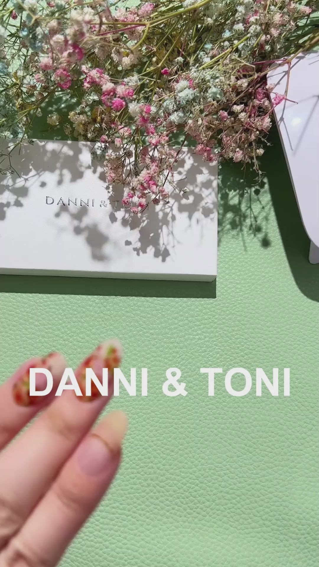 Bloming Garden Floral Semi Cured Gel Nails | Blooming Garden | Danni & Toni 