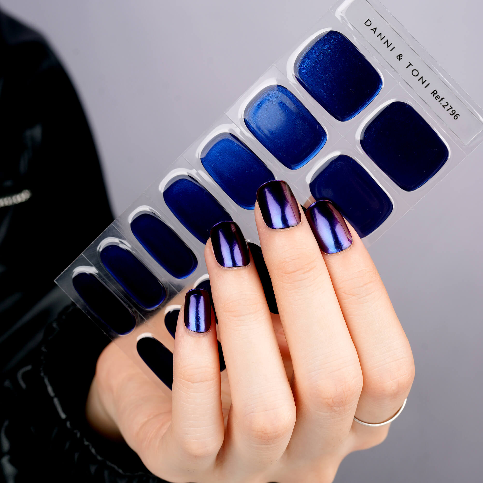 Electric Blue Shine Semi-Cured Gel Nail Strips | Klein Flash-2796